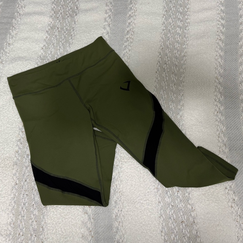 Violate The Dress Code Women’s Leggings 3/4 Length Tights Size Large L Green